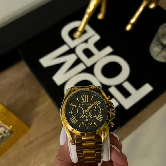 Black and gold michael kors watch deals